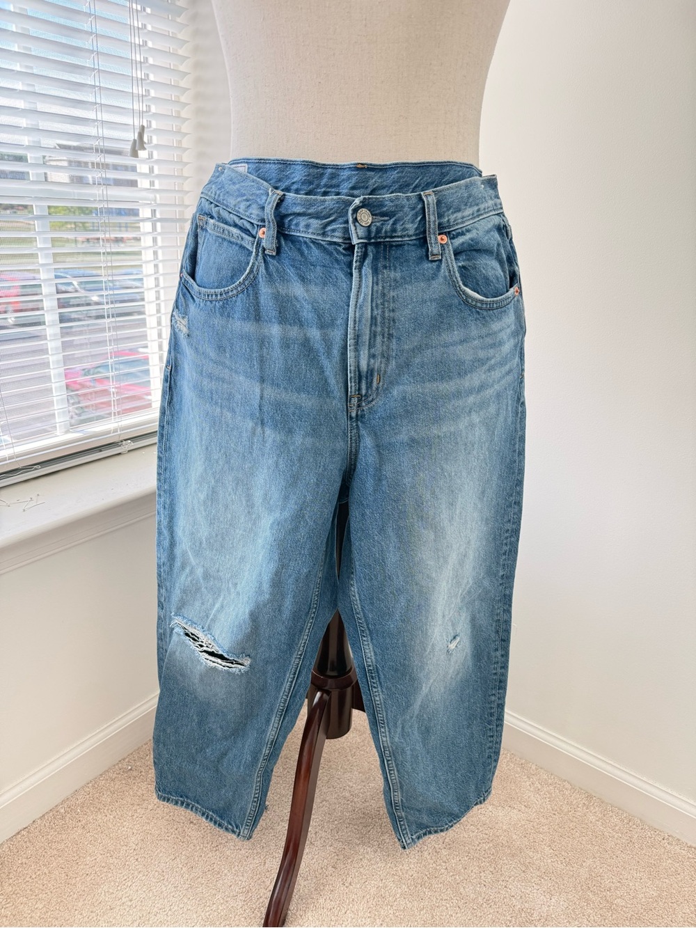 GAP Light Blue Distressed Women's Barrel Jeans